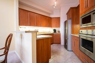 Photo 11: 409 1236 W 8TH Avenue in Vancouver: Fairview VW Condo for sale in "GALLERIA II" (Vancouver West)  : MLS®# R2554793