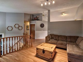 Photo 3: 36 West Boothby Crescent: Cochrane Detached for sale : MLS®# A1135637