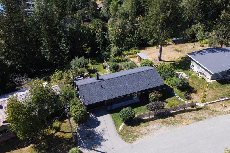 FEATURED LISTING: 1802 RIDGEWOOD ROAD Nelson