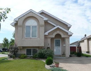 Photo 1: 175 ORUM Drive in WINNIPEG: North Kildonan Residential for sale (North East Winnipeg)  : MLS®# 2815592