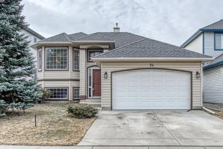 Main Photo: 94 Lakeview Passage W: Chestermere Detached for sale : MLS®# A1181429