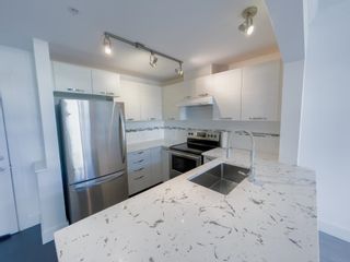 Photo 3: 405 7478 BYRNEPARK Walk in Burnaby: South Slope Condo for sale in "GREEN" (Burnaby South)  : MLS®# R2615130