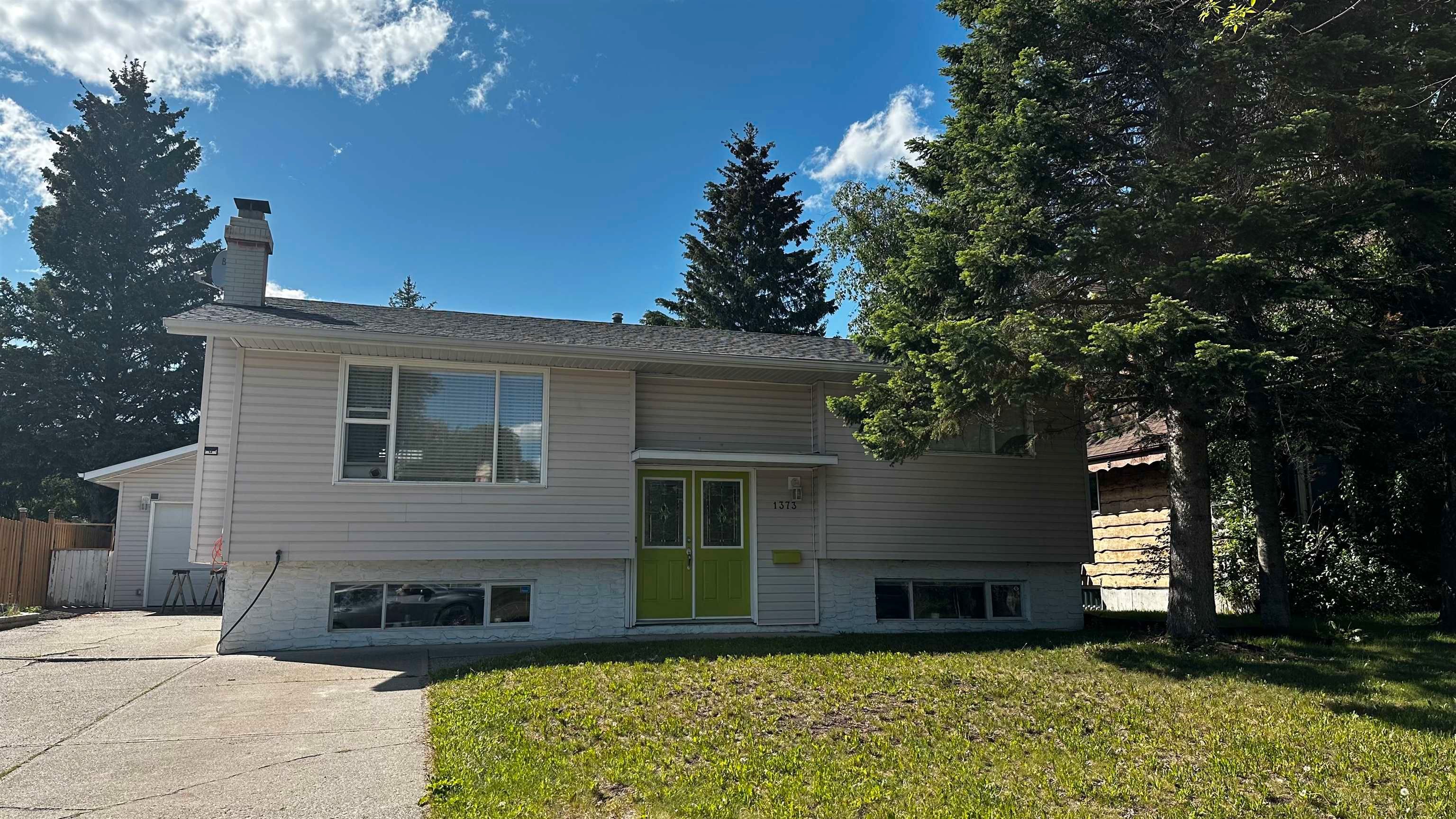 Main Photo: 1373 JARVIS Street in Prince George: Lakewood House for sale (PG City West)  : MLS®# R2792198