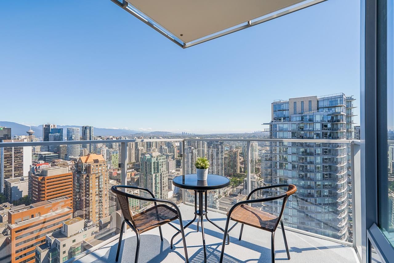 Main Photo: 3805 1289 HORNBY Street in Vancouver: Downtown VW Condo for sale in "One Burrard Place" (Vancouver West)  : MLS®# R2722183