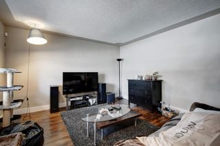 Photo 17: 4 & 6 Winslow Crescent SW in Calgary: Westgate Duplex for sale : MLS®# A1225941