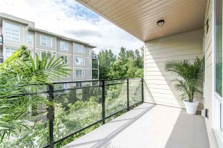Photo 13: D215 20211 66 Avenue in Langley: Willoughby Heights Condo for sale in "Elements" : MLS®# R2371078
