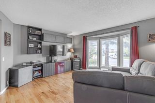 Photo 4: 2929 Cedarbrae Drive SW in Calgary: Cedarbrae Semi Detached (Half Duplex) for sale : MLS®# A2052241