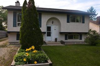 Photo 1: 54 Donan Street in Winnipeg: Riverbend Residential for sale (4E)  : MLS®# 202016959