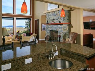 Photo 6: 7014 Beach View Crt in SAANICHTON: CS Island View House for sale (Central Saanich)  : MLS®# 730605