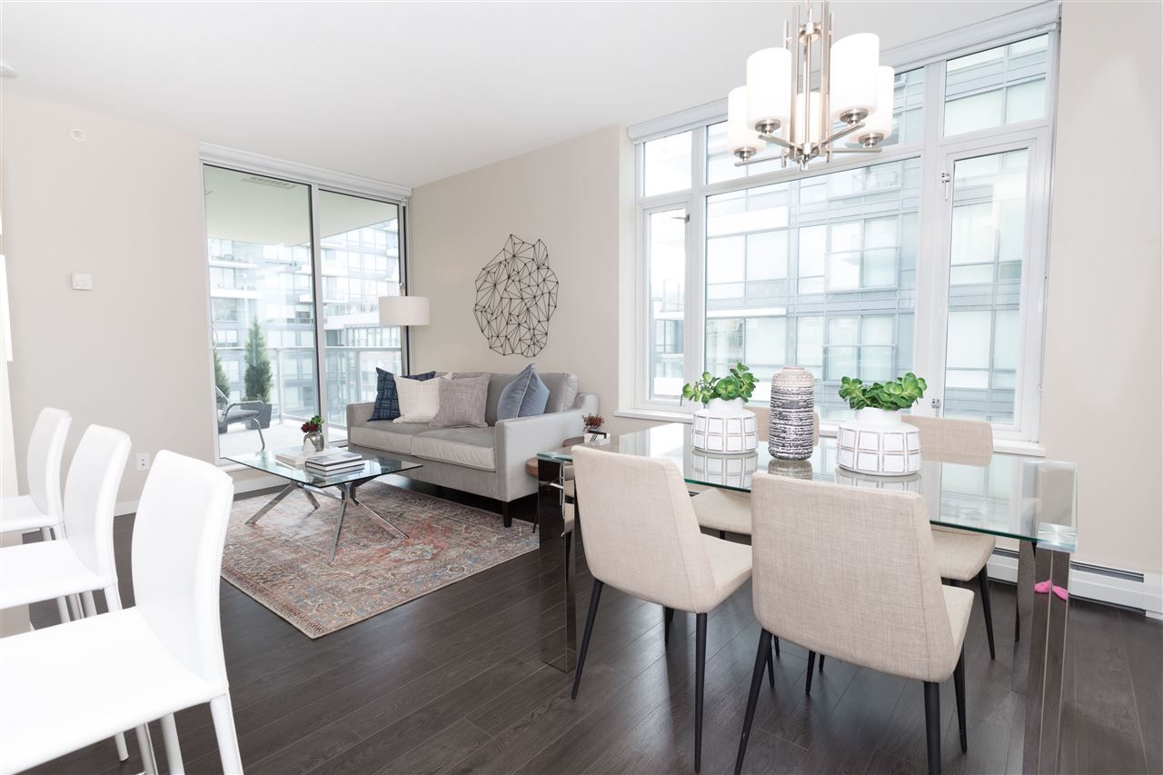 Main Photo: 602 1708 COLUMBIA Street in Vancouver: False Creek Condo for sale in "Wall Centre False Creek West Tower One" (Vancouver West)  : MLS®# R2345448