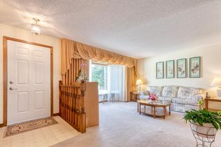 Photo 4: 147 Sandstone Place NW in Calgary: Sandstone Valley Detached for sale : MLS®# A2053721