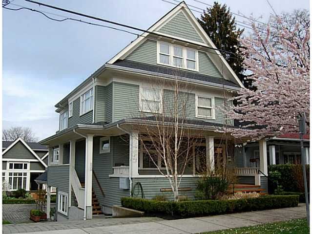 Main Photo: 235 W 11TH Avenue in Vancouver: Mount Pleasant VW Townhouse for sale (Vancouver West)  : MLS®# V819438