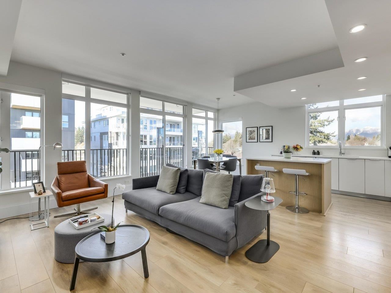 Main Photo: 502 5080 QUEBEC Street in Vancouver: Main Condo for sale in "EASTPARK (QUEBEC)" (Vancouver East)  : MLS®# R2656586