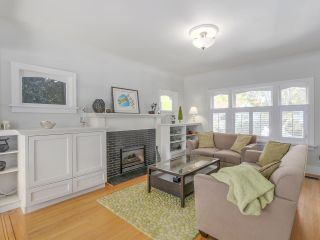 Photo 2: 2456 W 14TH Avenue in Vancouver: Kitsilano House for sale (Vancouver West)  : MLS®# R2118033