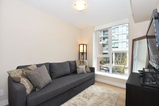 Photo 10: 205 1618 QUEBEC Street in Vancouver: Mount Pleasant VE Condo for sale in "CENTRAL" (Vancouver East)  : MLS®# R2158155