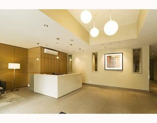 Photo 2: 1202 1082 SEYMOUR Street in Vancouver: Downtown VW Condo for sale in "FREESIA" (Vancouver West)  : MLS®# V797473