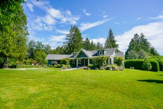 Photo 2: 21776 6 Avenue in Langley: Campbell Valley House for sale in "CAMPBELL VALLEY" : MLS®# R2476561
