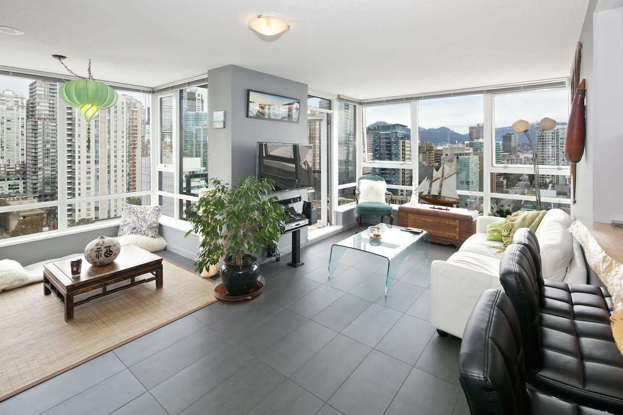 Main Photo: 2508 928 BEATTY STREET in Vancouver: Yaletown Condo for sale (Vancouver West)  : MLS®# R2047968