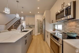 Photo 10: 10932 117 Street in Edmonton: Zone 08 House Half Duplex for sale : MLS®# E4383018