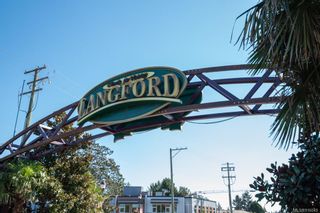 Photo 15: 410 844 Goldstream Ave in Langford: La Langford Proper Condo for sale : MLS®# 916049