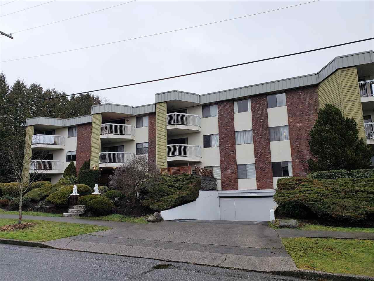 Main Photo: 301 327 NINTH Street in New Westminster: Uptown NW Condo for sale in "Kennedy Manor" : MLS®# R2334560
