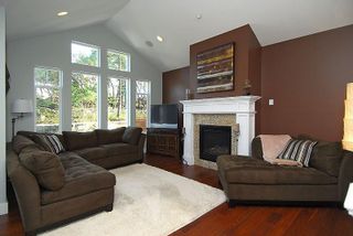 Photo 2: 2176 Harrow Gate in Victoria: Residential for sale : MLS®# 270626