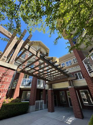 Photo 3: 404 14 E ROYAL Avenue in New Westminster: Fraserview NW Condo for sale in "Victoria Hill" : MLS®# R2876814