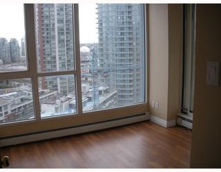 Photo 6: 1504 183 KEEFER Place in Vancouver: Downtown VW Condo for sale in "Parks Place" (Vancouver West)  : MLS®# V782755