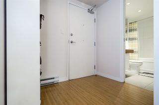Photo 3: 907 168 POWELL Street in Vancouver: Downtown VE Condo for sale in "SMART" (Vancouver East)  : MLS®# R2204284