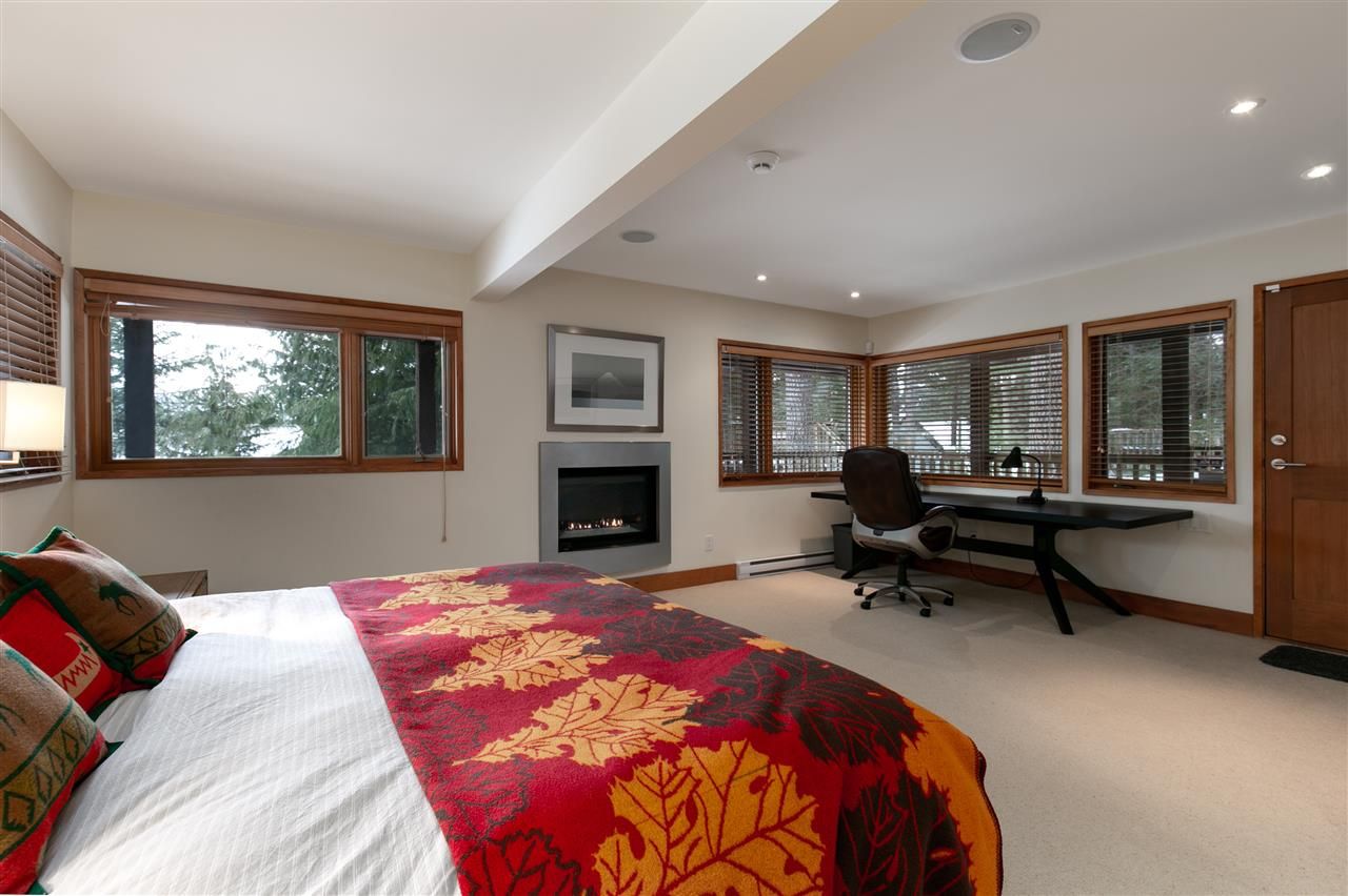 Photo 6: Photos: 8624 FOREST RIDGE DRIVE in Whistler: Alpine Meadows House for sale : MLS®# R2479442