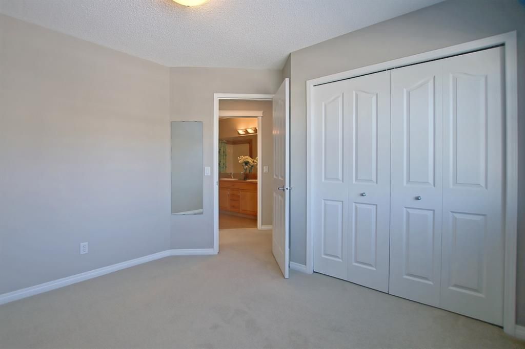 Photo 23: Photos: 158 Springbluff Heights SW in Calgary: Springbank Hill Detached for sale : MLS®# A1186976