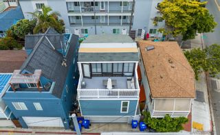 Photo 4: MISSION BEACH House for sale : 2 bedrooms : 737 Whiting Ct in San Diego