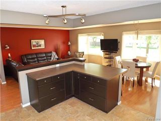Photo 4: 114 Dubois Place in Winnipeg: House for sale : MLS®# 1613722