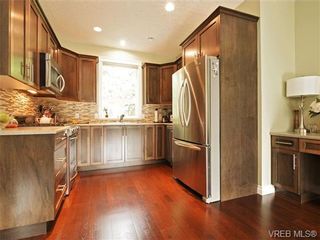 Photo 11: 760 Hanbury Pl in VICTORIA: Hi Bear Mountain House for sale (Highlands)  : MLS®# 714020