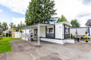 Photo 1: 56 9080 198 Street in Langley: Walnut Grove Manufactured Home for sale in "Forest Green Estates" : MLS®# R2898808
