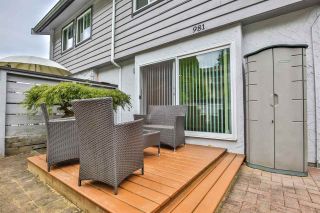 Photo 15: 981 HOWIE Avenue in Coquitlam: Central Coquitlam Townhouse for sale in "OAKWOOD" : MLS®# R2494241