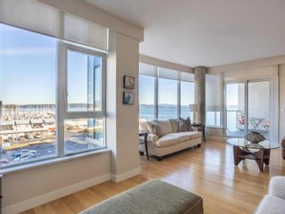 Photo 9: 402 9809 Seaport Pl in Sidney: Si Sidney North-East Condo for sale : MLS®# 892191