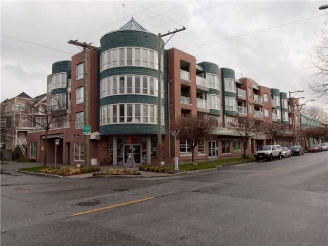 Main Photo: # 412 789 W 16TH AV in Vancouver: Fairview VW Condo for sale in "SIXTEEN WILLOWS" (Vancouver West)  : MLS®# V938093