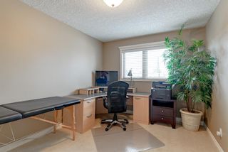 Photo 31: 624 23 Avenue NE in Calgary: Winston Heights/Mountview Semi Detached (Half Duplex) for sale : MLS®# A2034709