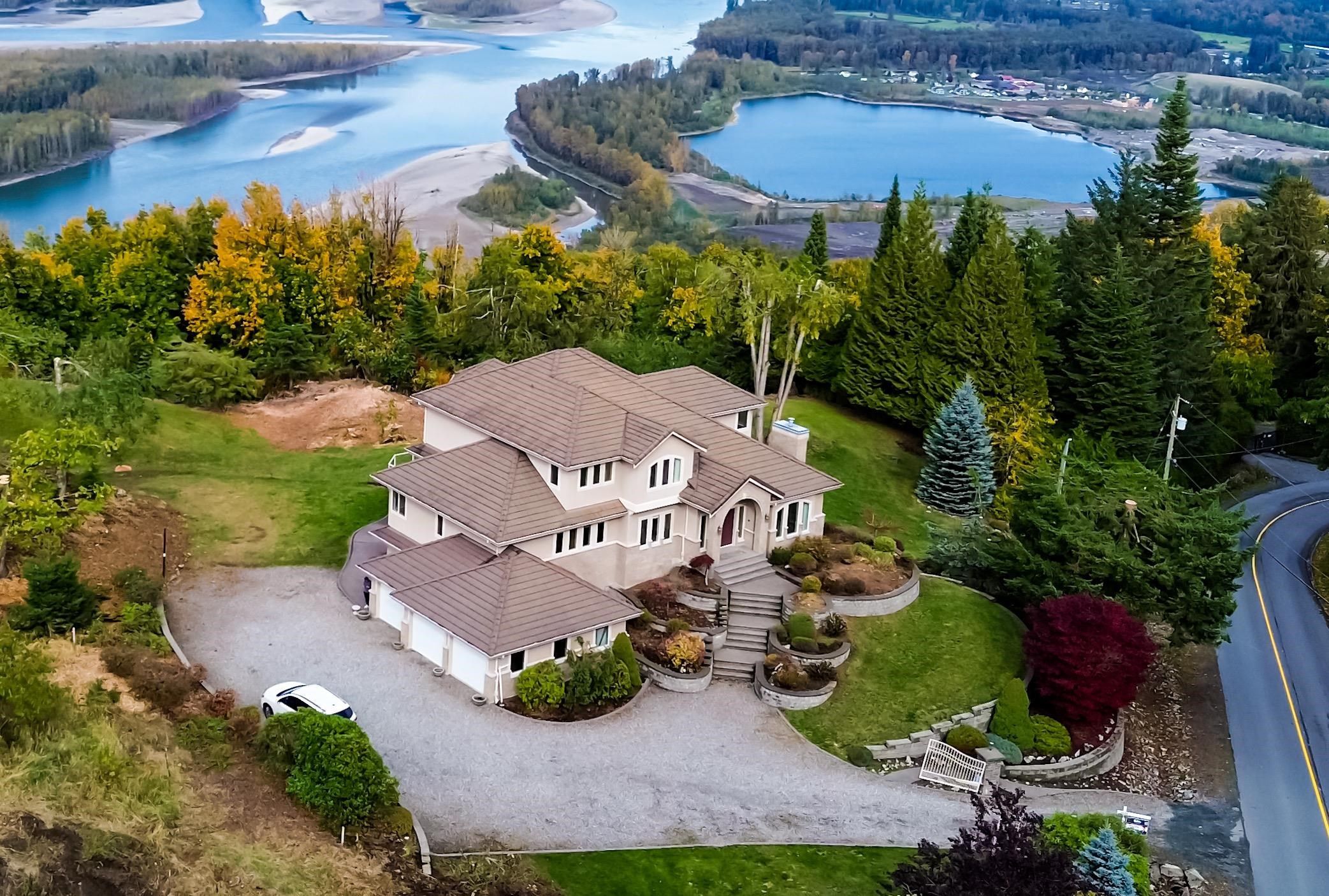 Main Photo: 8455 GRAND VIEW Drive in Chilliwack: Chilliwack Mountain House for sale : MLS®# R2825181