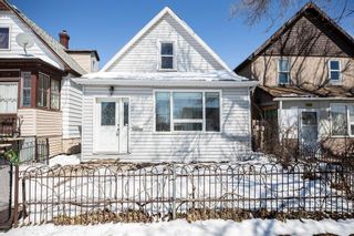 Photo 2: 1217 Alexander Avenue in Winnipeg: Weston Residential for sale (5D)  : MLS®# 202108797
