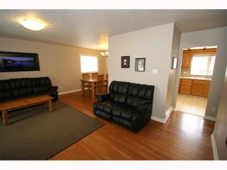 Photo 4: 28 HARROW Crescent SW in CALGARY: Haysboro Residential Detached Single Family for sale (Calgary)  : MLS®# C3419230