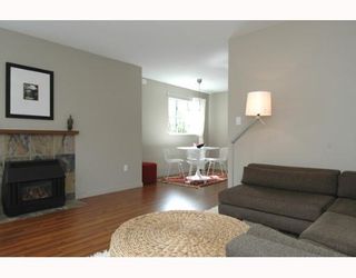 Photo 3: 204 1641 WOODLAND Drive in Vancouver: Grandview VE Condo for sale in "THE GALLERIA" (Vancouver East)  : MLS®# V641735