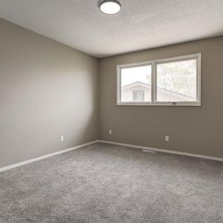 Photo 19: 56 Rundlefield Close NE in Calgary: Rundle Detached for sale : MLS®# A2052186