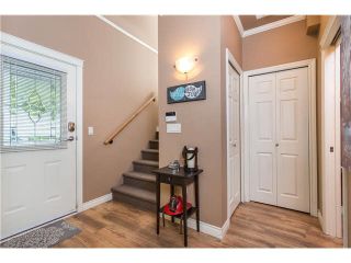Photo 2: 6 19148 124th Avenue in Pitt Meadows: Mid Meadows Townhouse for sale : MLS®# V1129388