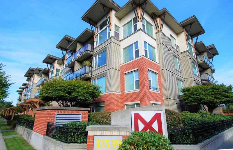 FEATURED LISTING: 220 - 33539 HOLLAND Avenue Abbotsford