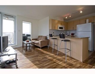Photo 2: 609 550 TAYLOR Street in Vancouver: Downtown VW Condo for sale in "The Taylor" (Vancouver West)  : MLS®# V804952