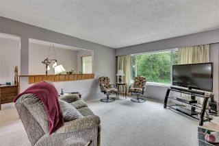 Photo 4: 10476 155 Street in Surrey: Guildford House for sale in "EAST GUILDFORD" (North Surrey)  : MLS®# R2573518