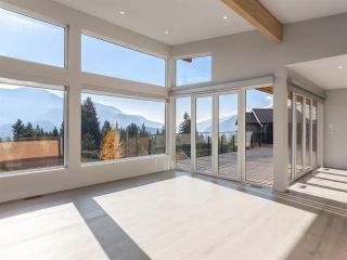 Photo 3: 9 40781 THUNDERBIRD Ridge in Squamish: Garibaldi Highlands House for sale in "Stonehaven" : MLS®# R2220919