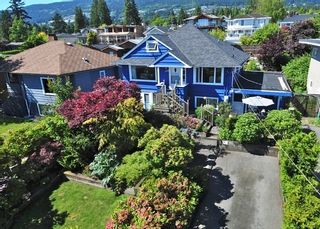 Main Photo: Esquimalt Avenue in West Vancouver: Ambleside House for rent